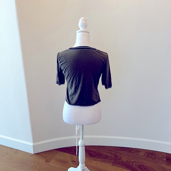 Papaya Olive Green and Black Cropped Scoop Neck Contrast Ringer Tee - Size L - Picture 2 of 4